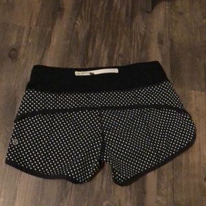 LULULEMON size 2 polka dot shorts!